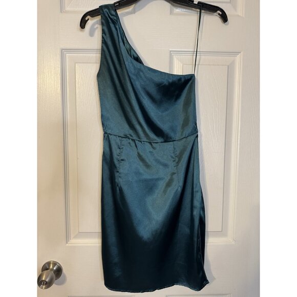 Lena Green Dress Small One Shoulder Satin Sleeveless Party Wedding Guest NEW - Picture 11 of 11